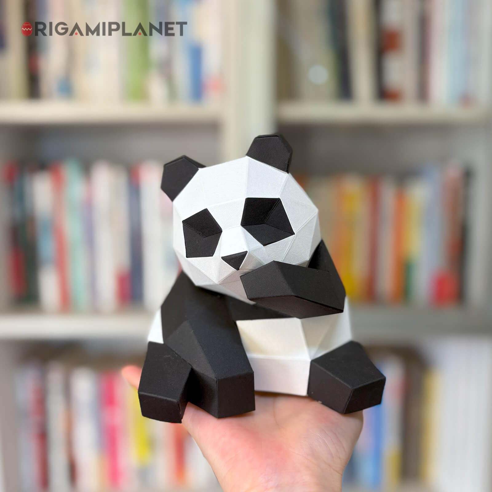 Amazon.co.jp: ORIGAMIPLANET 立体折り紙ペーパークラフトキット-Panda