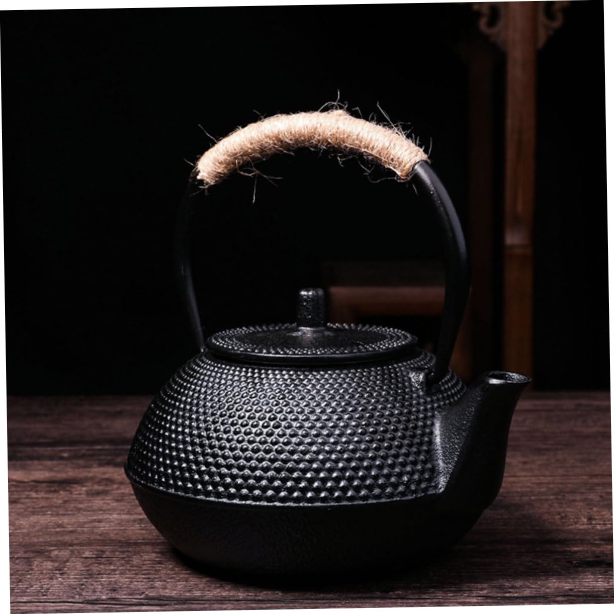 Tetera de Hierro Fundido Negra 900ml Estilo Japonés Retro | Infusor para Hojas Sueltas, Tamaño Pequeño, Superficie Interior Lisa, para Salones de Té y Salas de Reunión