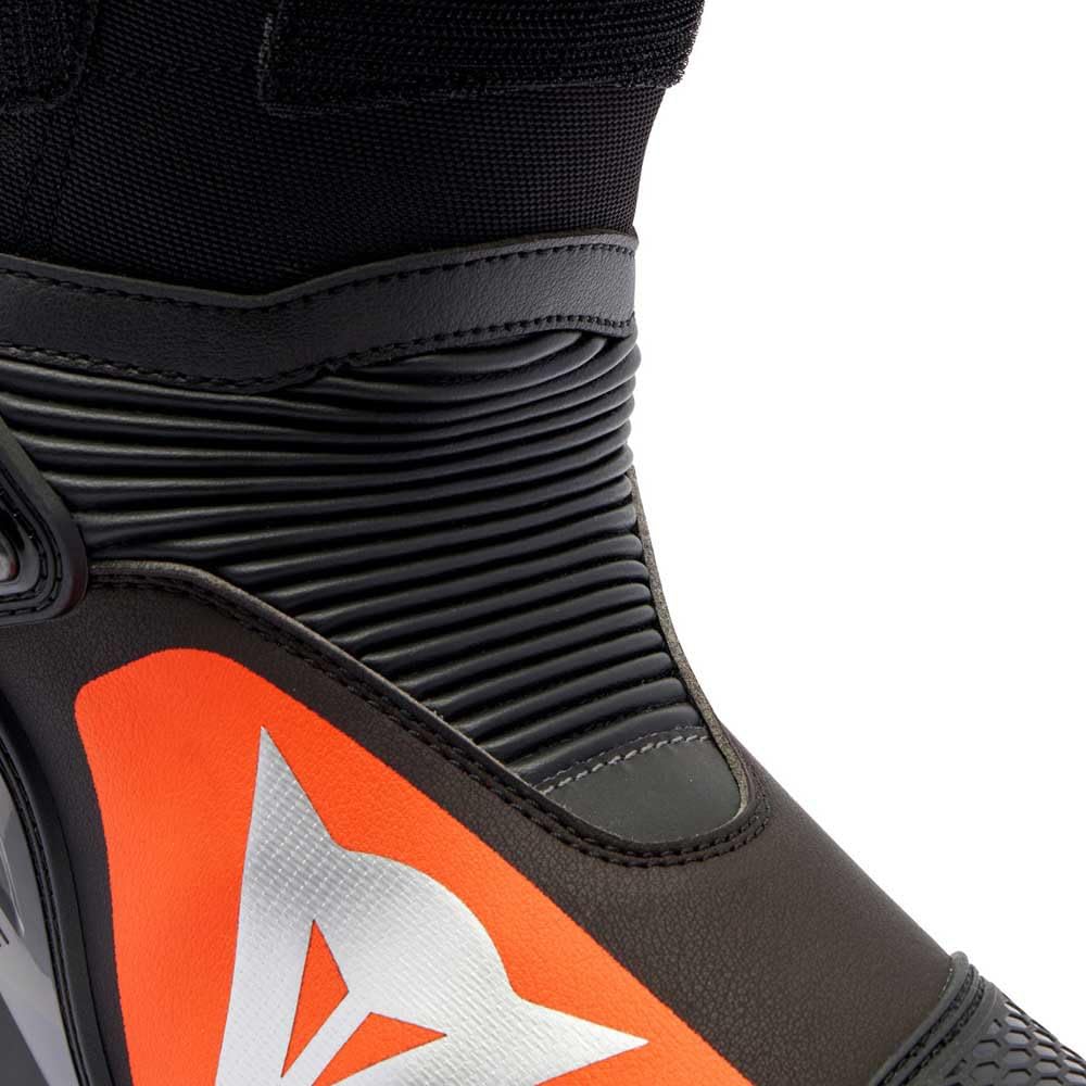 Dainese Axial 2 Motorrad Stiefel | Wetterfester Fahrkomfort