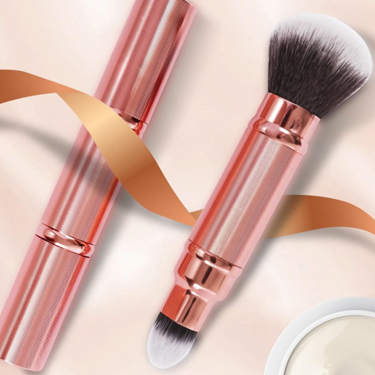 Set 2 Pennelli da Trucco Retrattili per Viaggio, Doppia Punta con Cappuccio, Fibre Sintetiche Morbide, per Fondotinta e Fard, Tocco Confortevole e Multiuso