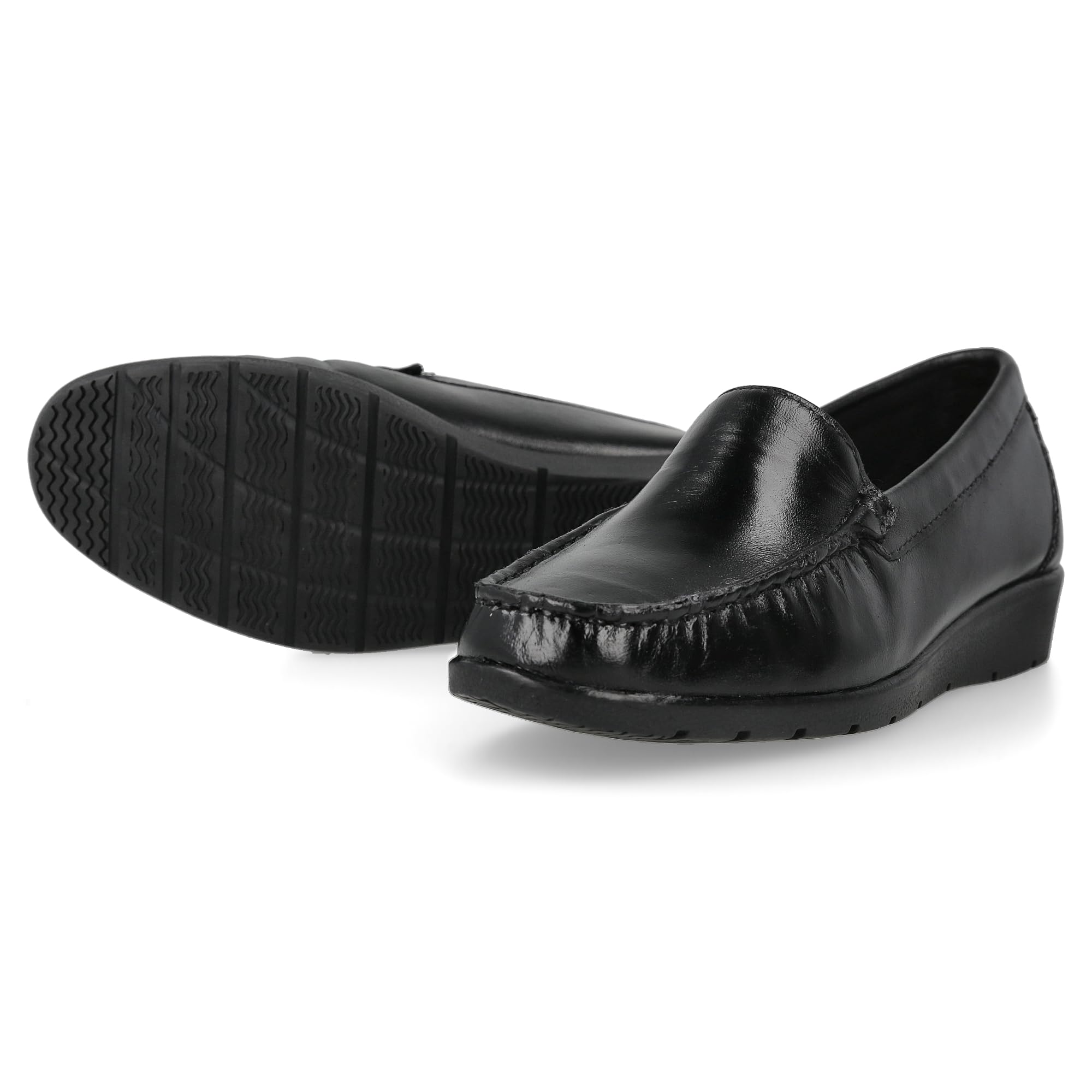 Mocassin en Cuir pour Femme Âgée, Confortable. Mocassin Kiowa Décontracté Cousu À La Main. Très Flexible. Semelle en Caoutchouc. Chaussure De Marche. Couleur Noir et Or.