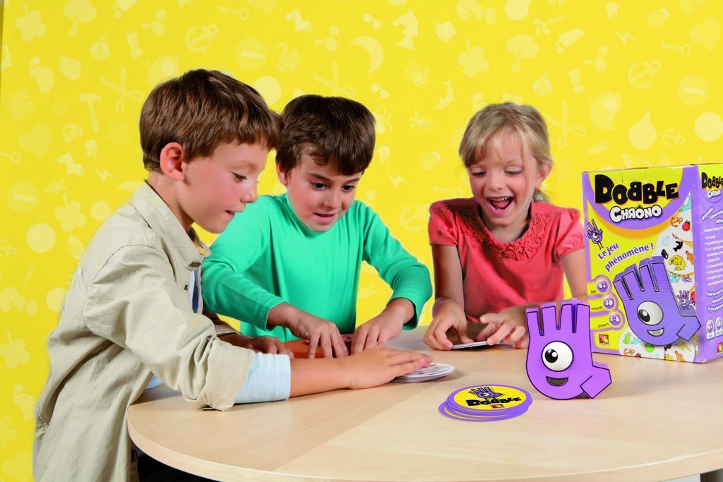Zygomatic | Dobble : Chrono | Jeu de société | À partir de 6 ans | 1 à 8 joueurs | 30 minutes