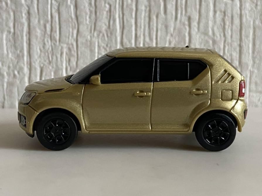 スズキ　カラーサンプルミニカー　イグニス　ヘリオスゴールド　1/18サイズ Amazon | 1/18 スズキ イグニス IGNIS カラーサンプル