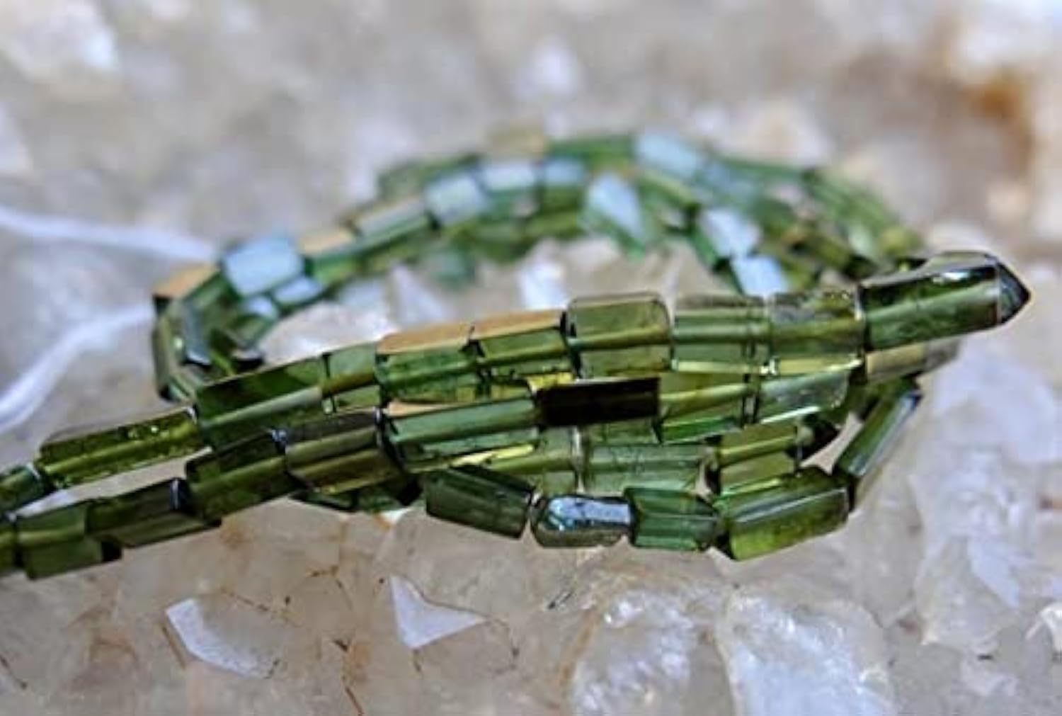Tourmaline afghane haut de gamme LKBEADS rectangle lisse vert de 3.5mm à 4.5mm