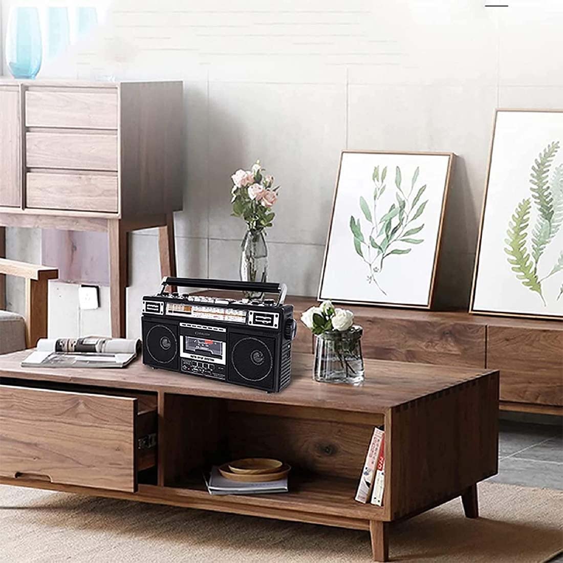 Retro Kassettenrecorder: Tragbarer-Boombox mit Kassetten-Player, Tonbandgerät, FM/AM Radio, Rekorder, USB, SD & Bluetooth, Klassischer 80er-Jahre-Stil Mit Moderner Technologie
