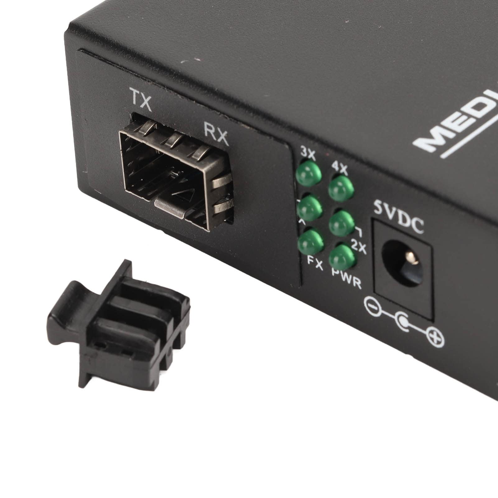 Medienkonverter, Gigabit 1 SFP-Port, 4 RJ45-Ports, 10/100/1000Base TX auf 1000Base FX, 25 km Reichweite