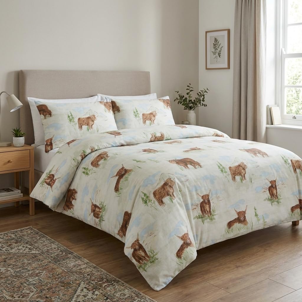M&J Home 3 Piece King Size Duvet Cover Set, Animal Print Highland Cow, Polycotton Blend 132 Thread Count, OEKO-TEX Certified, Button Closure, Includes Duvet Cover & Pillowcases