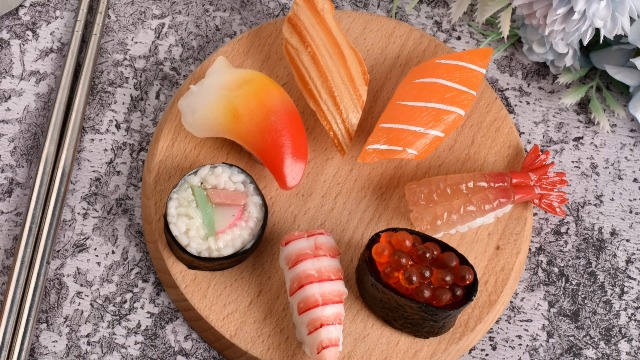 模擬食品 Amazon.com: HUIANER Fake Sushi 8Pcs Artificial Food Realistic
