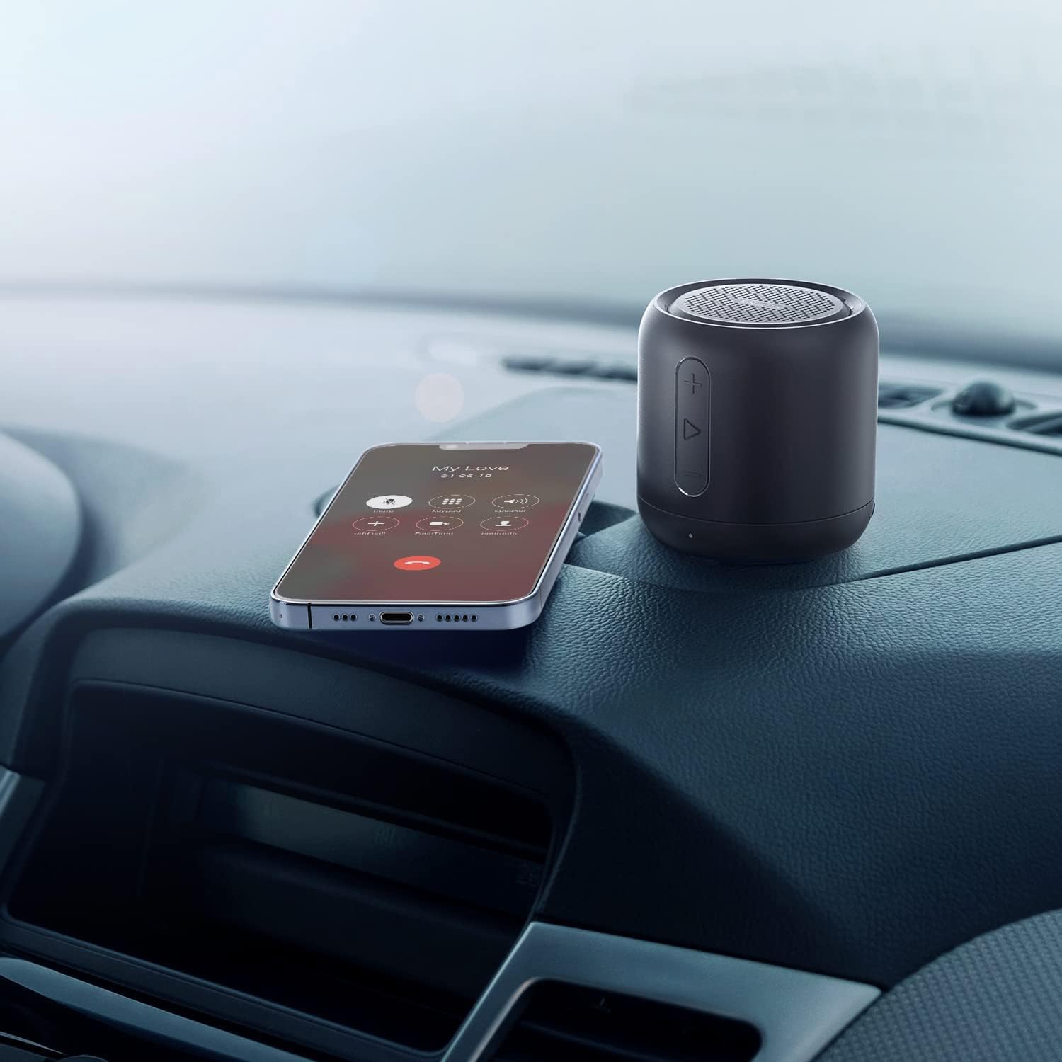 Anker soundcore Mini Enceinte Bluetooth - Mini Enceinte Bluetooth Portable avec Autonomie de 15 Heures, Port Micro SD, Micro et Basses Renforcées