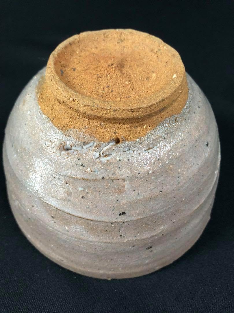 唐津焼＊西岡小十＊陶器＊陶芸＊茶碗＊茶道具 西岡小十 唐津焼の陶芸家・西岡小十の作品です。 唐津らしい滋味