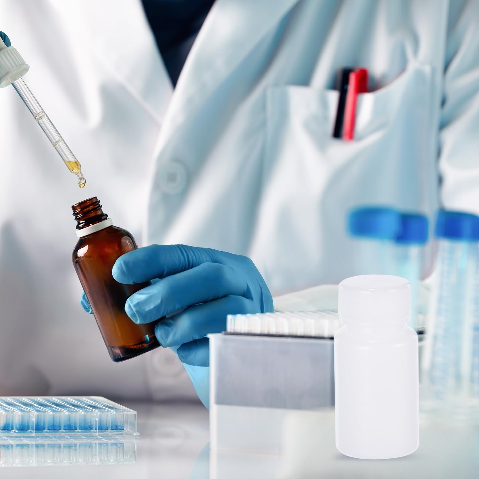 PATIKIL Reagenzflaschen, Polyethylen, kleine Öffnung, runde graduierte Flaschen mit Schraubverschluss für Laborwasser, Reagenzflüssigkeiten, feste Probenaufbewahrungsdichtung, durchscheinendes Weiß,