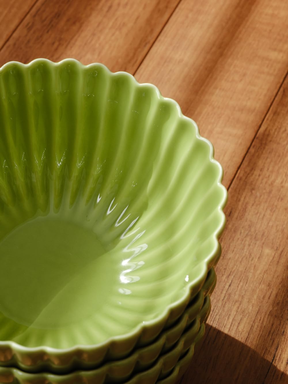 WENSHUO Flower-Shaped Daisy Bowl Set, 5.5" D × 2.9" H,17 fl oz Avocado Green - Pack of 4，Ceramic Small Cereal Bowls Dishwasher & Microwave Safe