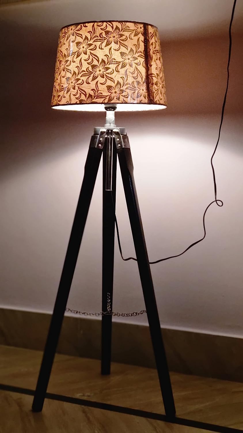 伊70s vintage lamp made in Italy イタリア レトロ Antique Designing Tripod Floor Lamp Italian Black Decorative