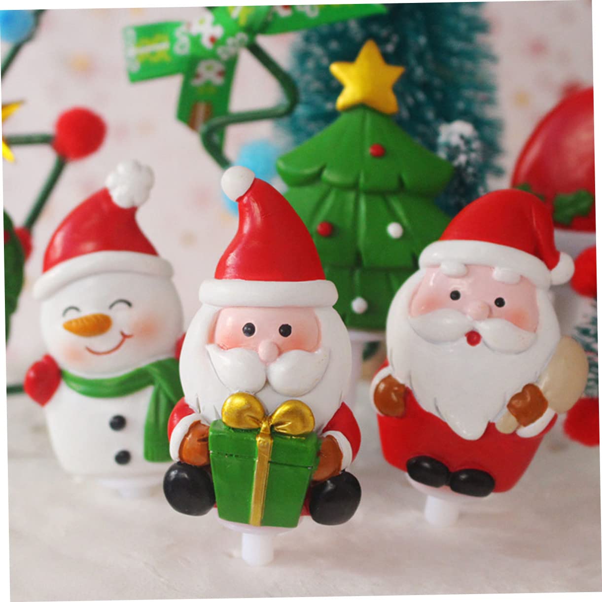 Cabilock 15 Pz Decorazione Per Torte in Resina Decorazioni Per Cupcake Albero Di Natale Decorazione Della Torta Del Fumetto Plettro Di Cupcake Natalizio Babbo Natale Mini Stuzzicadenti 3d