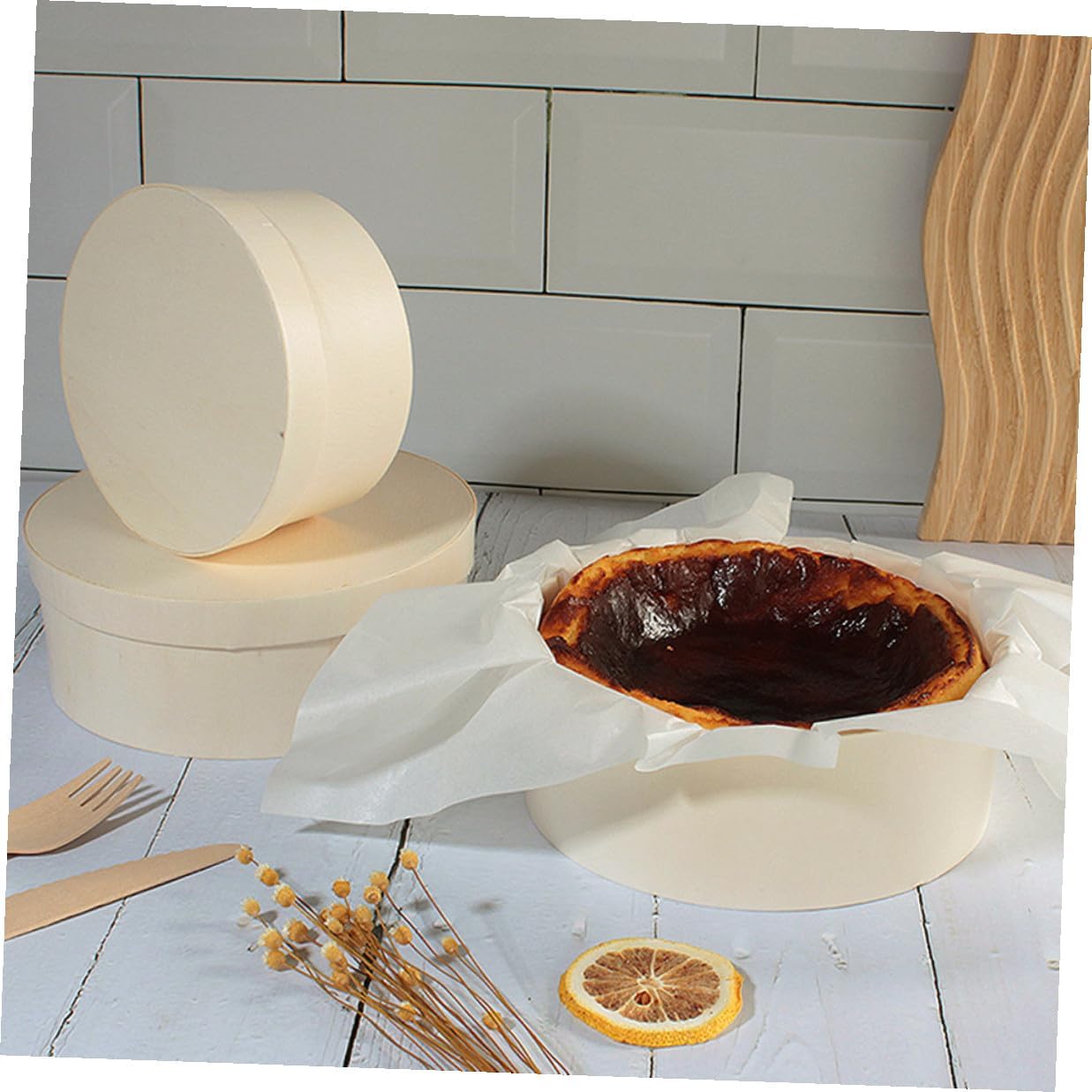 Wooden Cake Container with Lid for Cheese and Chocolates