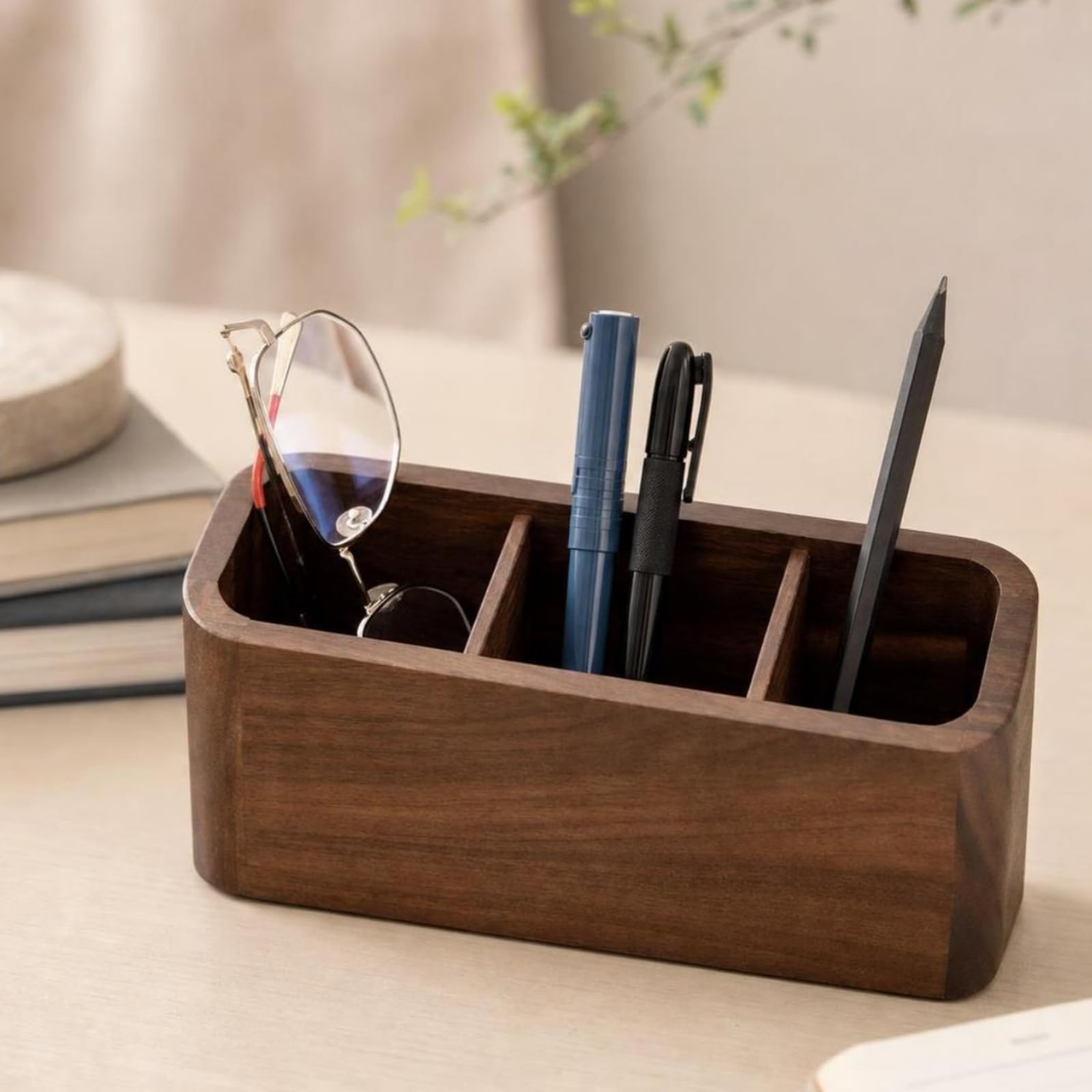Yajuyi Portapenne da Scrivania Organizer Ufficio Cassetta Portaoggetti Contenitore con Scomparti Design Compatto in Legno per Gestire Disordine Quotidiano, 3 Scomparti, style to 3