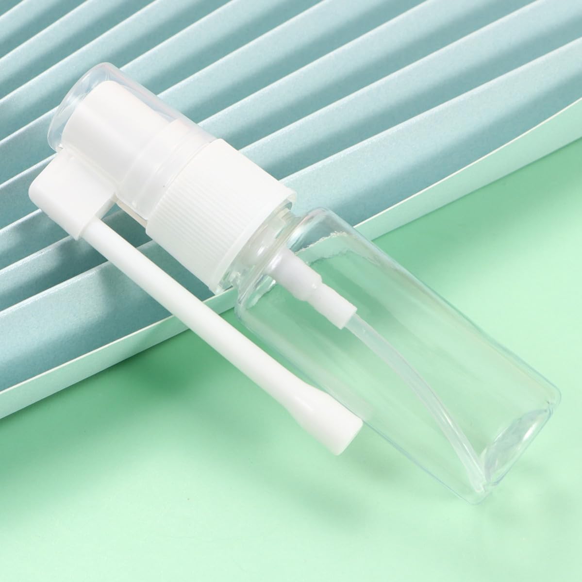 10pcs Refillable 20ml Rotating Spray Bottles with Protective Safety Cover, Compact Pet Mist Sprayer for Hair Products and Make-up Water, for Outdoor Activity and Hiking