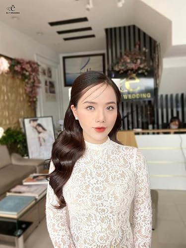 Page de couverture de Trang điểm cô dâu nhẹ nhàng tự nhiên đẹp nhất 2023