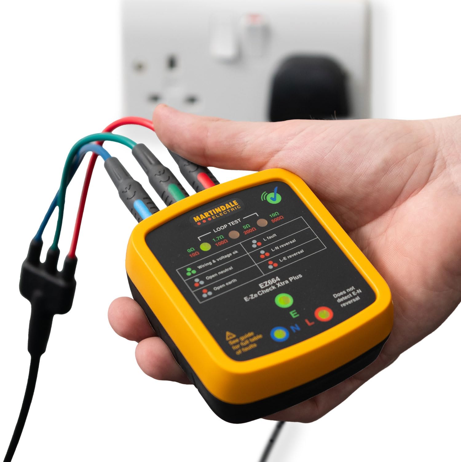 Martindale EZ664 Socket Tester Kit with Earth Loop Test, Reddish-Maroon - Image 3