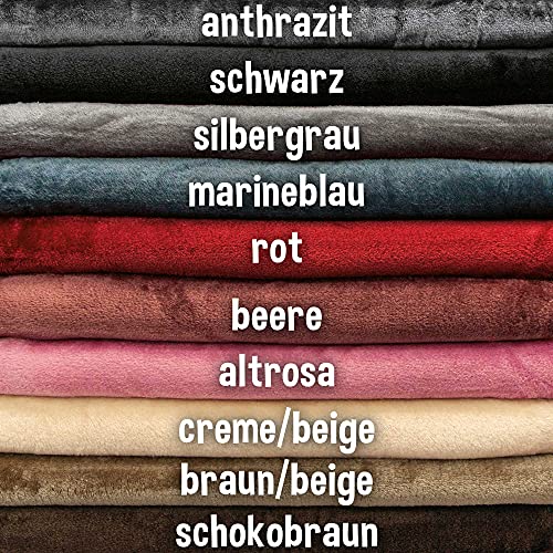 Schecker Mikrofaserdecke Premium - Pfotenspur mit Name Grau- 150 cm x 95 cm Bestickt mit dem Namen Ihres Hundes
