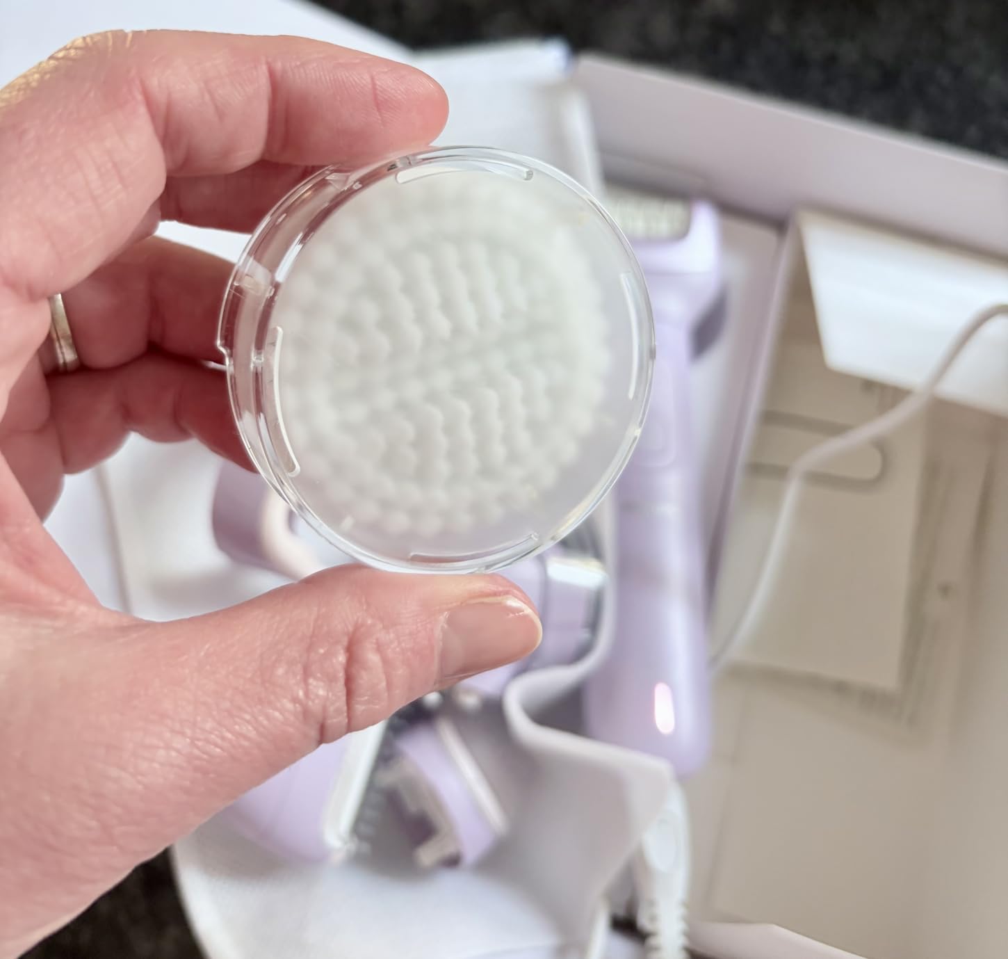 Philips Epilator Series 9000 - Cordless Wet and Dry Electric Epilator, Hair Removal for Legs, Body and Bikini, with ProGuide, 9 Accessories Including Pedicure Head, 60 min. Runtime, Model BRE728/00