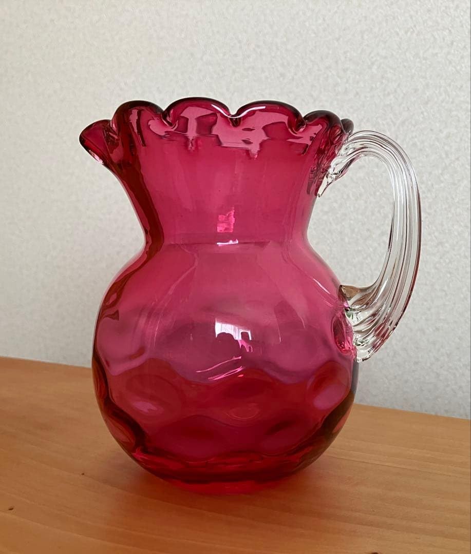 ヴィンテージ クランベリーガラス ピッチャー 花瓶 Amazon.co.jp: ヴィンテージ クランベリー ガラス ピッチャー 花瓶