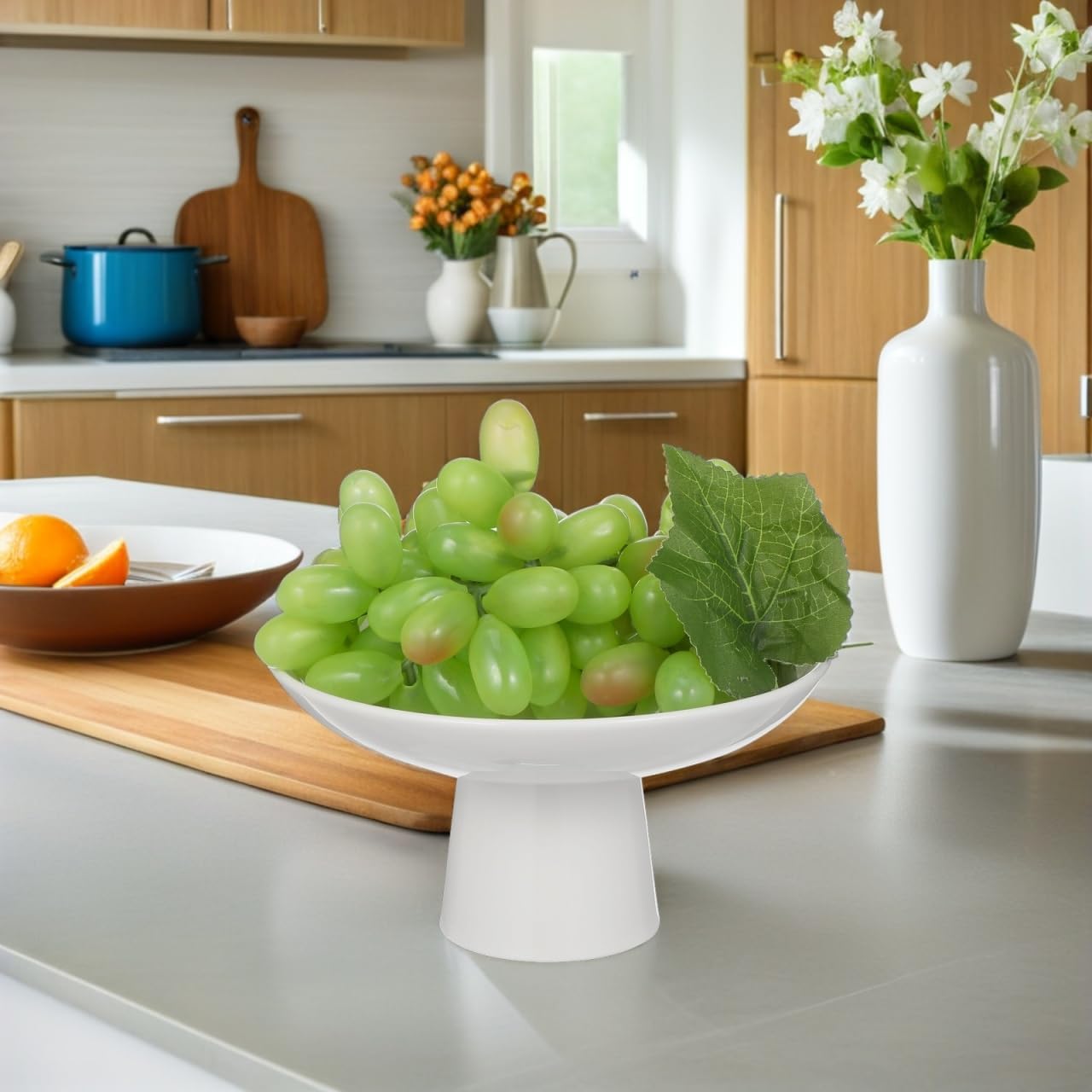 balacoo Footed Fruit Bowl 6.69 Inch Ceramic Pedestal Bowl Decorative Serving Tray for Snacks Fruits and Desserts Stable Base Centerpiece for Kitchen Dining Table and Home Decor