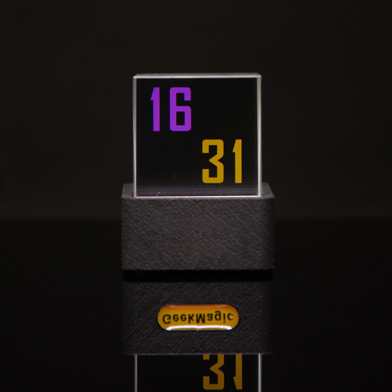 WiFi Holografischer Würfel Kleine Wetterstation mit Digitaluhr | Schreibtischuhr GIF-Animation und Fotoalbum für die Schreibtisch-Deko und Wohnraumdekoration, 3D Holografischer
