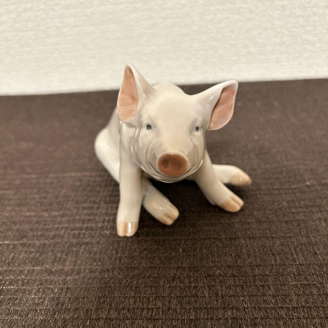 ロイヤルコペンハーゲン 豚 ブタ フィギュリン 2005年版 ロイヤルコペンハーゲン 豚 ブタ フィギュリン 2005年版 - メルカリ