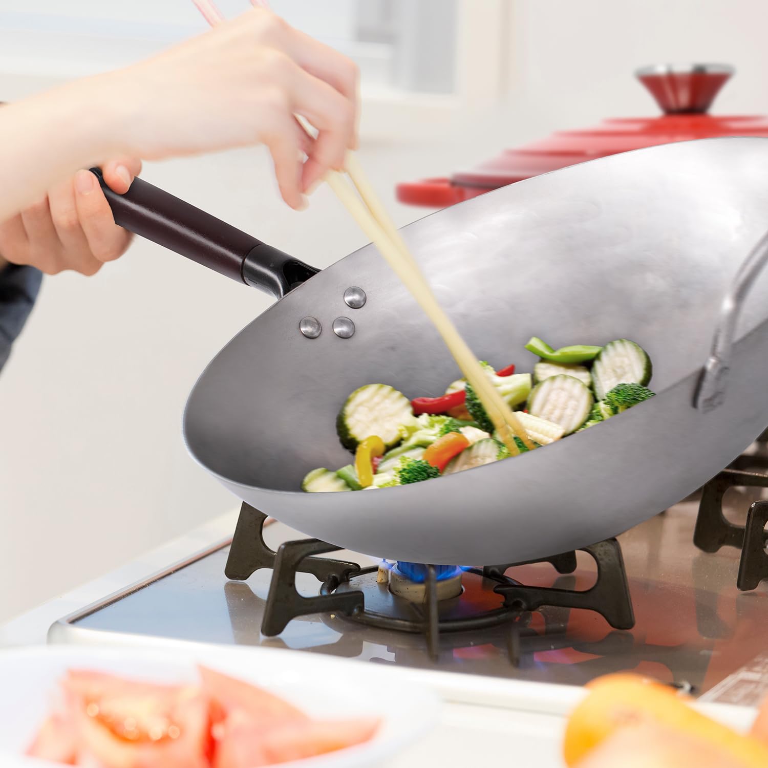 joejis wok en acier au carbone 35 cm – fond rond – poignée en bois amovible – style traditionnel martelé à la main – poêle à frire chinoise robuste