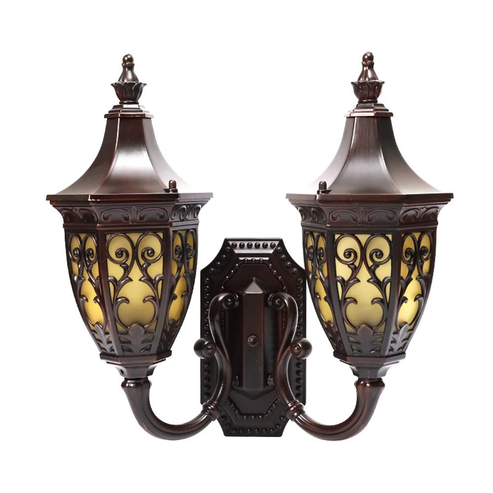 Lanterne murale design extérieur pour illuminer votre terrasse et entrée de maison