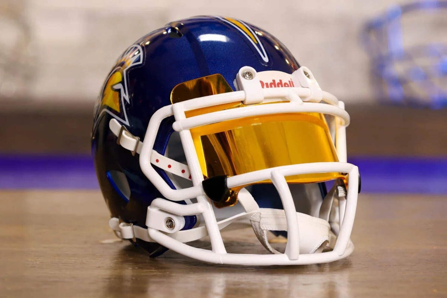 San Jose State Collectible Speed Mini Helmet - GG Special Edition - with Free USA Flag Decal - Perfect for Sports Fans and Collectors - Green Gridiron