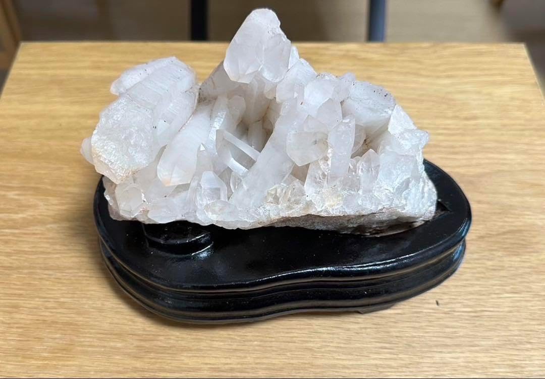 【超希少】1kg超 レムリアンシードクォーツ（台座付き） 超希少】1kg超 レムリアンシードクォーツ（台座付き） 超希少