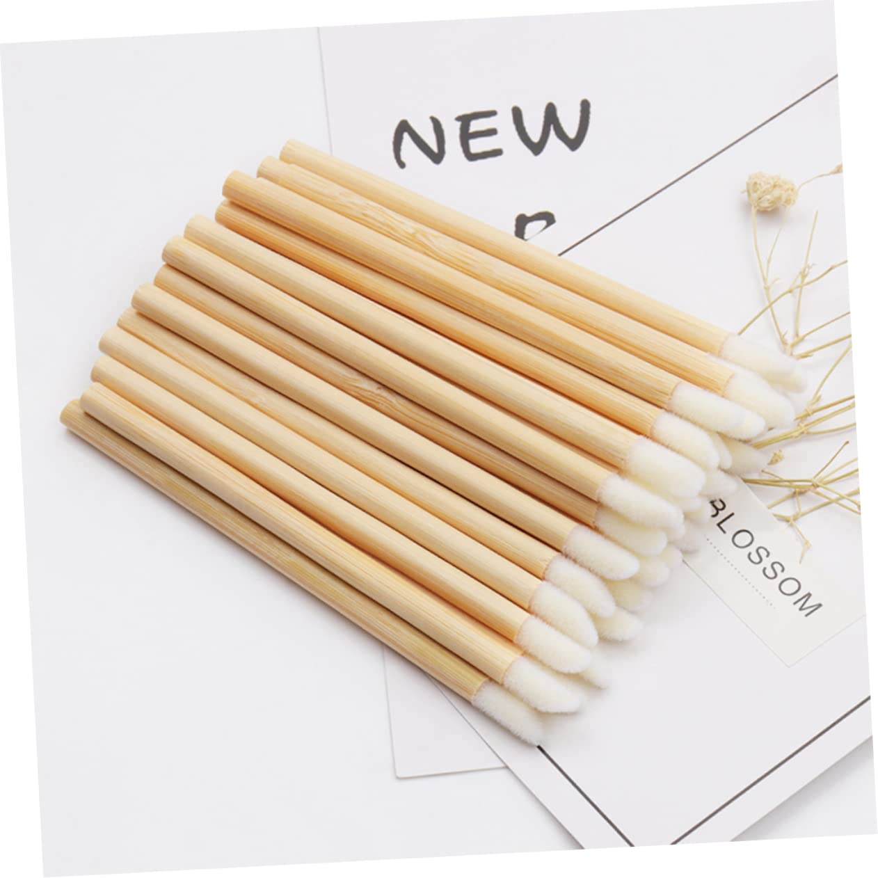 Gogogmee Wooden Lip Brush Set 100pcs Makeup Tools for Lipstick Lip Gloss Foundation for Women Compact Easy to Carry