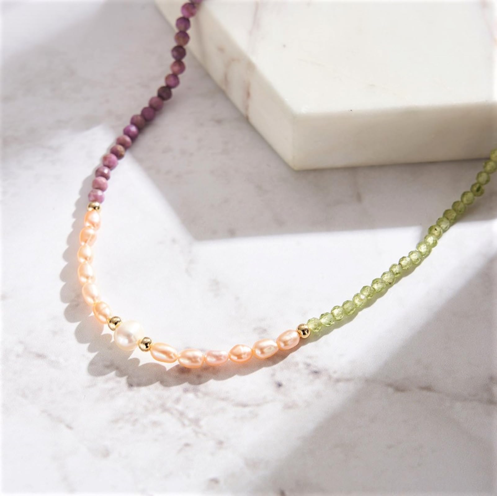 Perlenkette Damen Naturstein & Perlen Halskette Kurz Choker Kette Verstellbare Perlen Pearl Necklace Retro Stil Kostüm Zubehör Silber Schmuck Geschenk für Damen Mädchen
