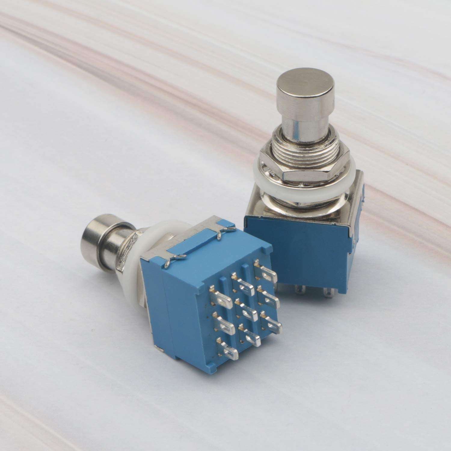 Lot de 2 interrupteurs à pédale pour guitare électrique avec effets 3PDT Stomp Foot True Bypass avec connecteurs à souder