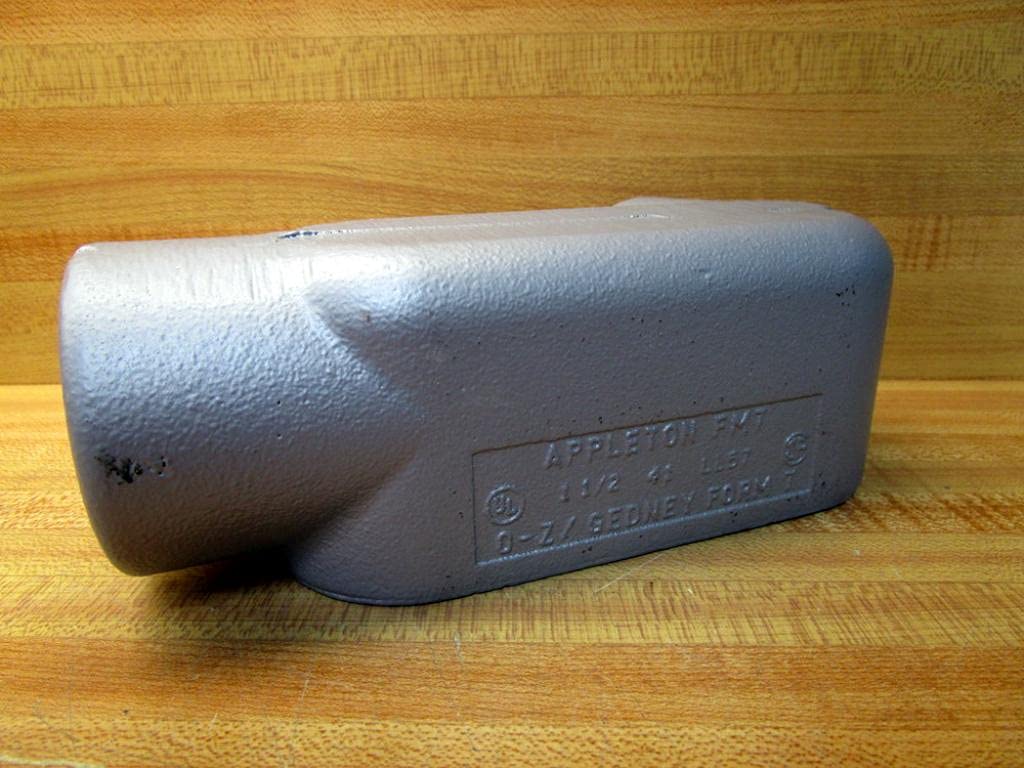 LL57 Conduit Body 1 1/2 41 LL57