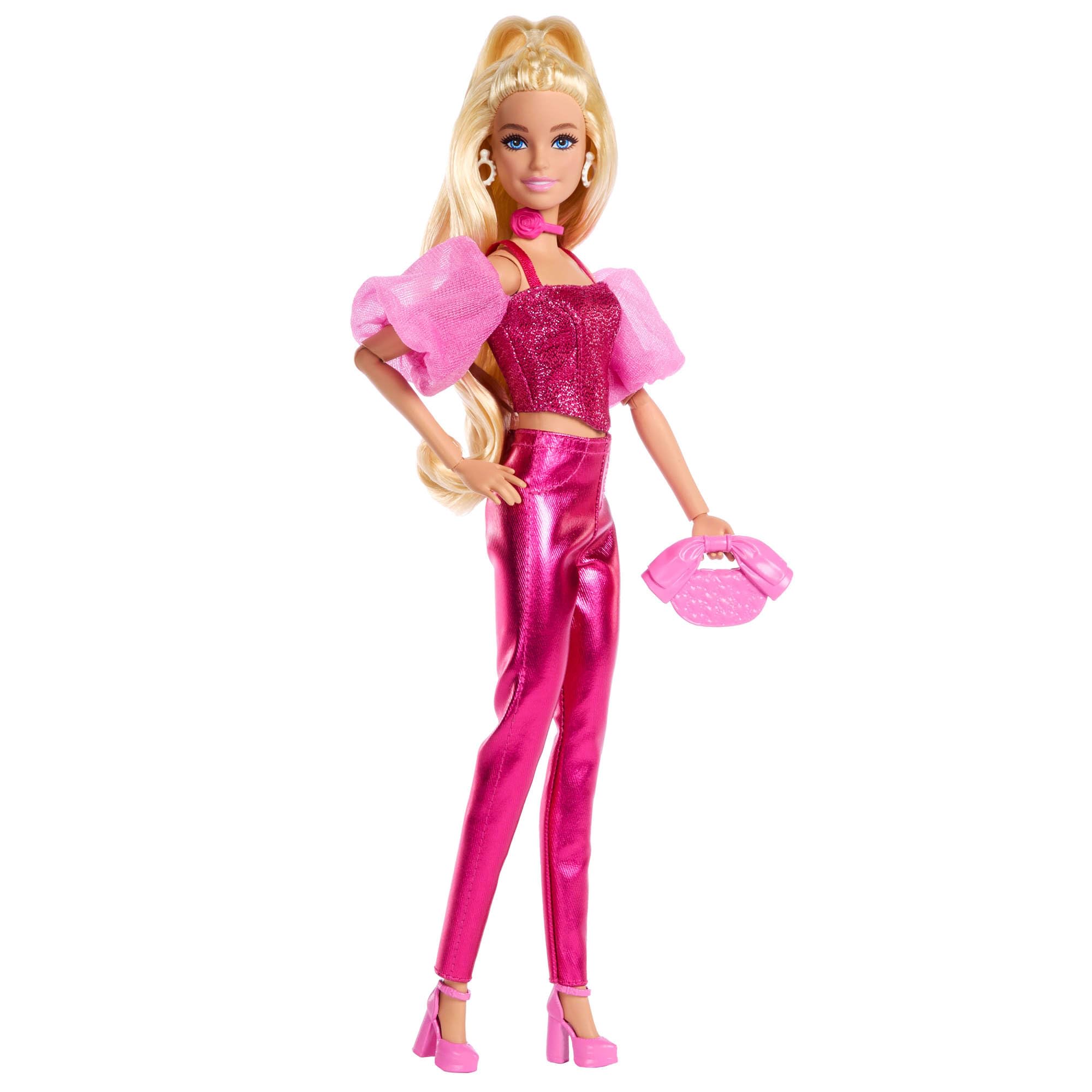 Barbie - Deluxe Style n. 5, bambola con abito rosa metallizzato e capelli biondi, top a corsetto scintillante e pantaloni lucidi, accessori inclusi, giocattolo per bambini, 4+ anni, JFP40