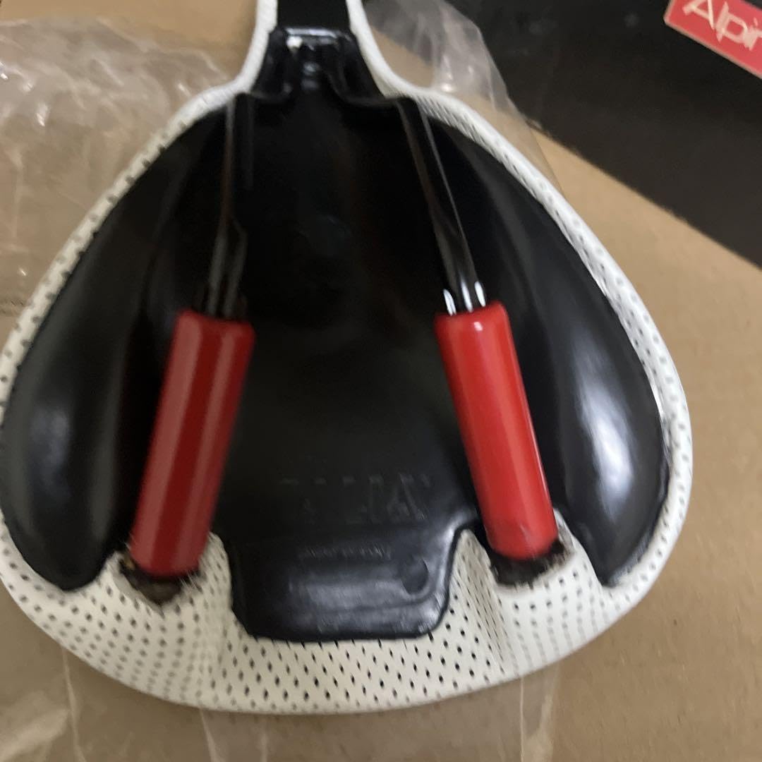 Amazon | selle italia alpine サドル パンチング デッドストック 
