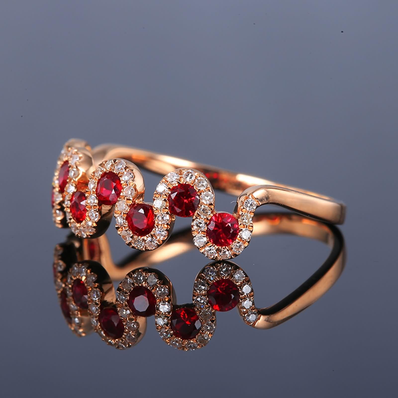 Anillo Alianza de Oro Rosa 9 Kilates / 14 Kilates / 18 Kilates Mujer, Redondo con Rubí Creado de 0.55ct y Moissanita, Anillos Matrimonio Mujer Oro Rosa