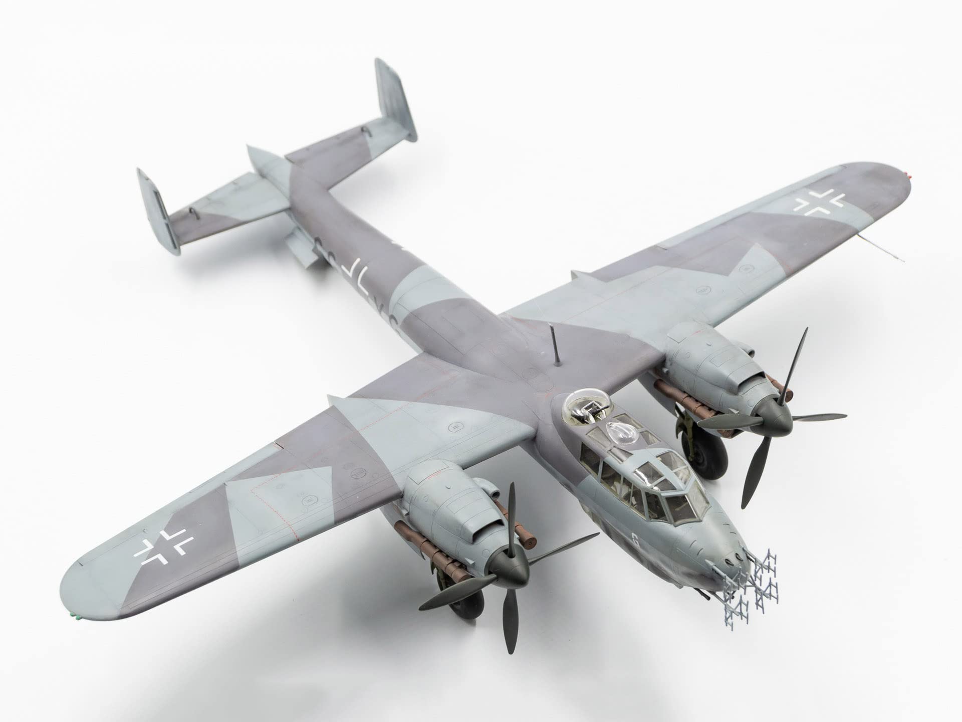 Amazon.co.jp: ICM 1/48 Scale Do 217N-1 World War II German Night