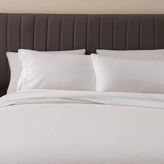 Great Bay Home Super Soft King White Micro Fleece Sheet Set | Cozy, Warm, Durable, Breathable, and Fluffy Bed Sheets | Microfleece Winter Sheets in Solid Colors | Christina Collection