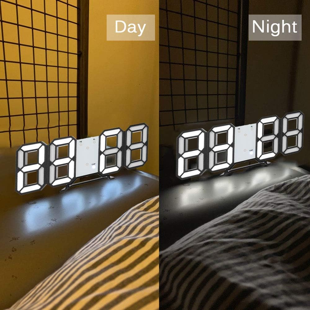 Comparison of DELIPOP clock brightness during day and night
