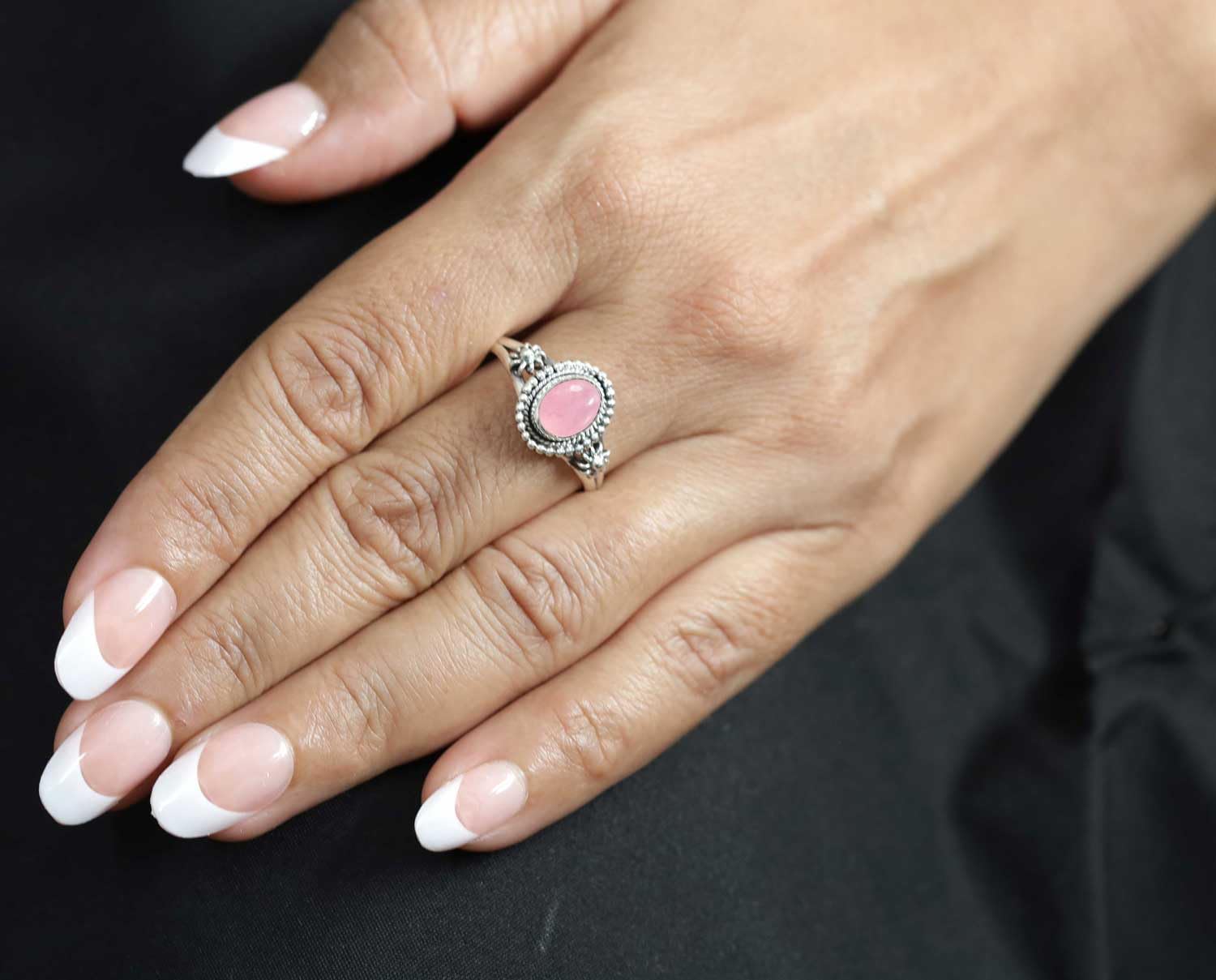 Jeweloporium Rosa Rosenquarz Silber Verstellbarer Ring, 925 Sterling Silber Ring für Damen, Ovaler Edelstein Boho Schmuck