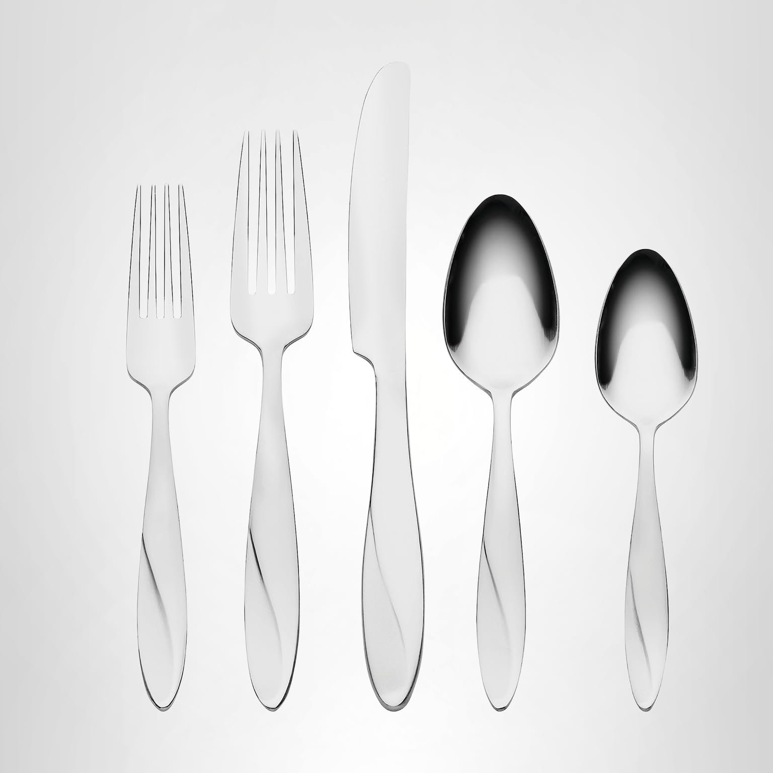 Oneida カトラリー65本セット　オネイダ　ROGERS ナイフ　スプーン Amazon.com: Oneida H021065AL20 Simmer 65 Piece Flatware Set: Home
