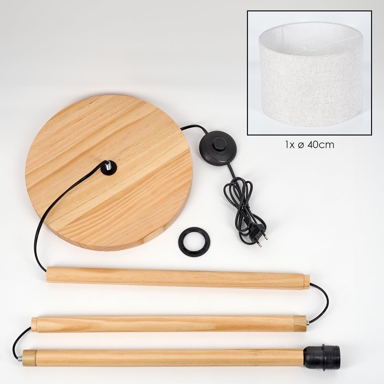 HOFSTEIN Stehleuchte Bassagoda, Stehlampe mit Holzfuß und Schirm aus Stoff, E27, skandinavisches Design, Boho-Style, Höhe 165cm, Ø 40cm, Fußschalter - Wohnzimmer, Schlafzimmer, Esszimmer, Flur, Büro