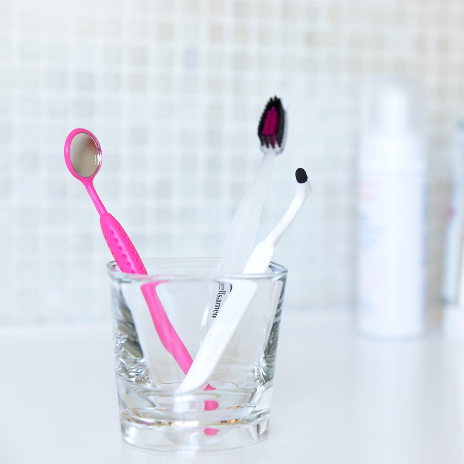 Wellsamed wellsamirror Premium Mundspiegel (Kunststoff leicht) Größe 4 I 22 mm | Dentalspiegel Zahnarzt Patientenuntersuchungsspiegel, 50 Stück Dispenser Box sortierte Farben