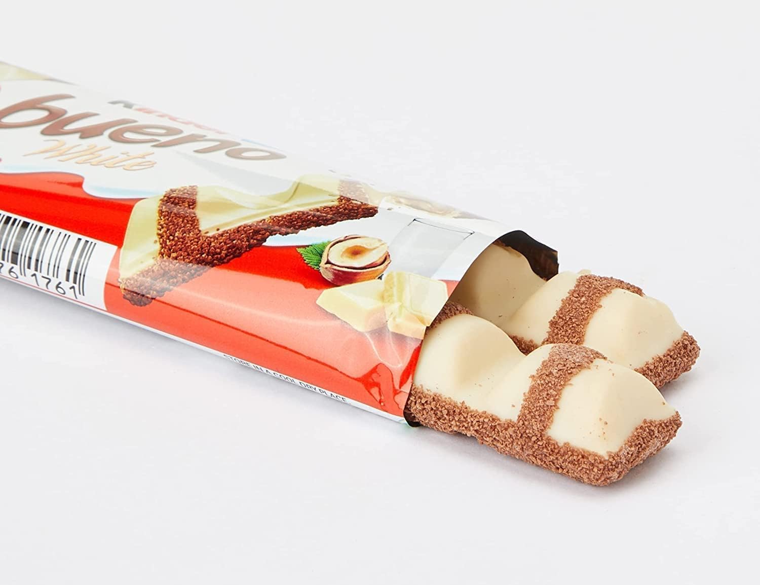 Kinder Bueno White Chocolate, Hazelnut & Wafer Bars Pack of 24 x 39gr (2 fingers) Each Bar Share Pack Christmas, Birthday, Easter, Halloween, Thank You Gift, Sharing Box, Great Gift, Sold by EPL