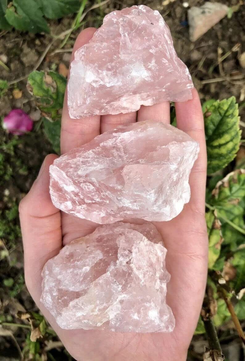 Rose Quartz Raw Rough Crystal for Reiki Healing and vastu Correction Attracts Unconditional Love and Infinite Peace Gems Pocket Worry Stone Crystals for Anxiety Stress Relief Therapy