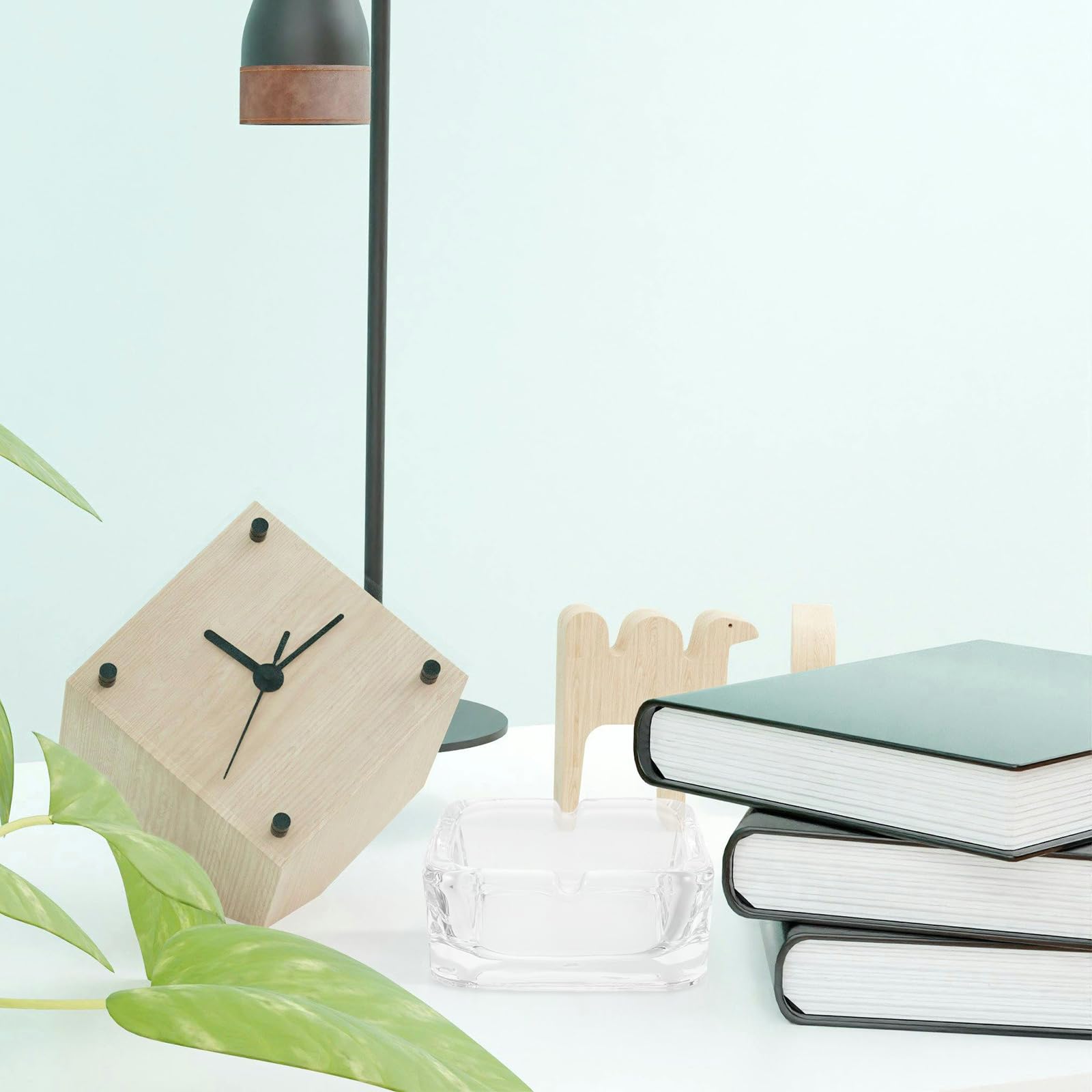 Hemobllo Posacenere Portatile in Vetro Trasparente 2 Pezzi, Posacenere Quadrato Antivento per Interni ed Esterni, Accessorio per Fumatori per Ufficio, Soggiorno e Viaggi, Dimensioni